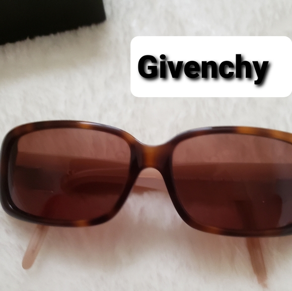 Givenchy authentic sunglasses nude/brown main image 4